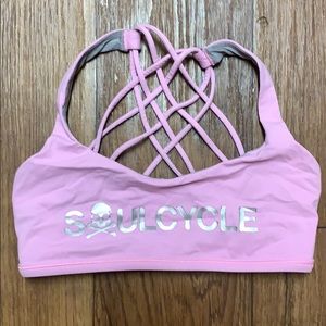 Soulcycle x Lululemon free to be wild bra size 6